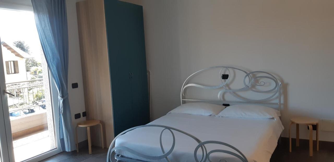 Helianthus Residence カンネロ・リヴィエーラ エクステリア 写真