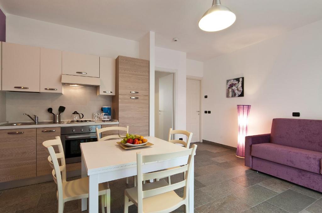 Helianthus Residence カンネロ・リヴィエーラ 部屋 写真