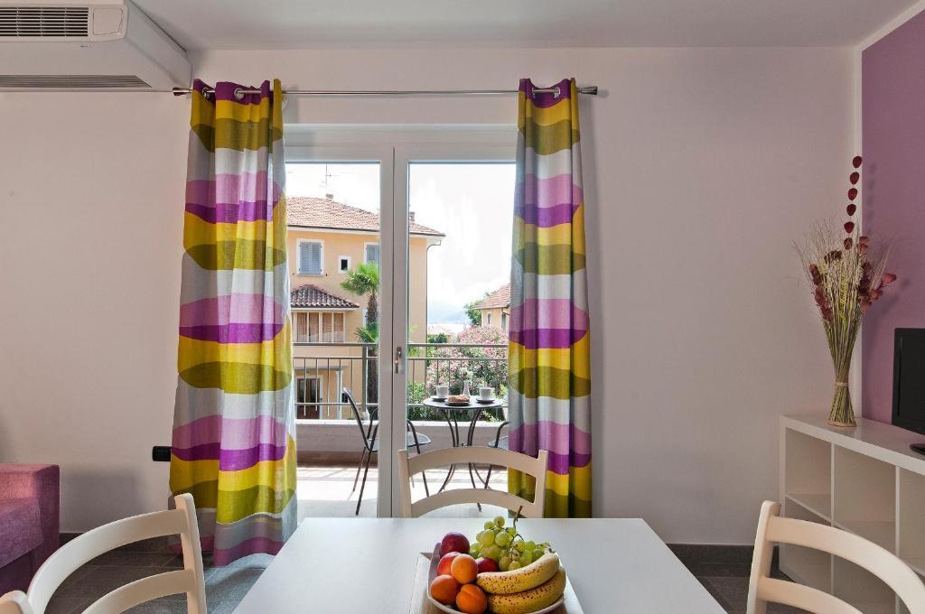 Helianthus Residence カンネロ・リヴィエーラ 部屋 写真