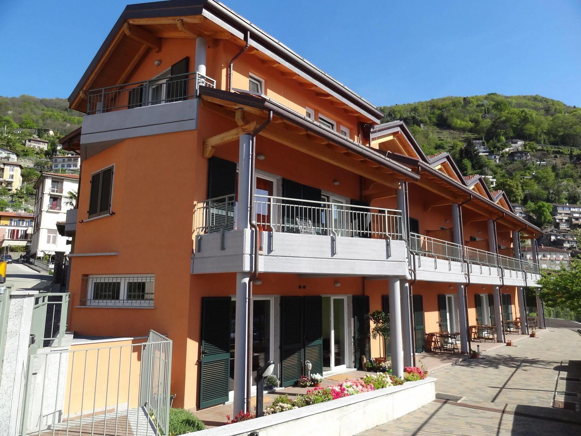 Helianthus Residence カンネロ・リヴィエーラ エクステリア 写真