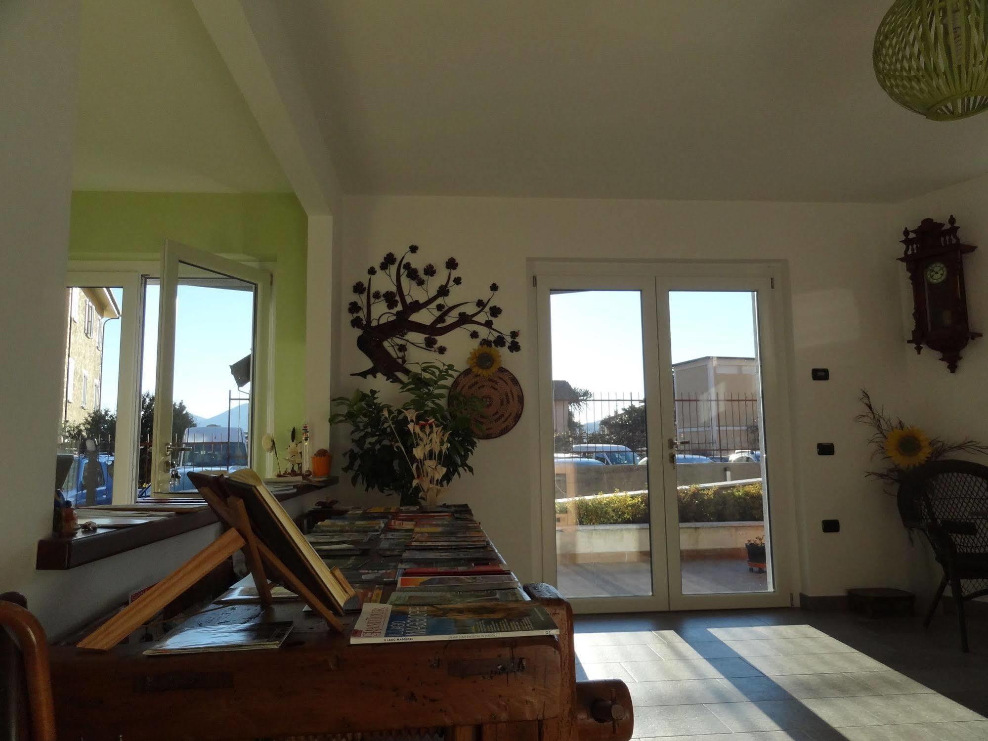 Helianthus Residence カンネロ・リヴィエーラ エクステリア 写真